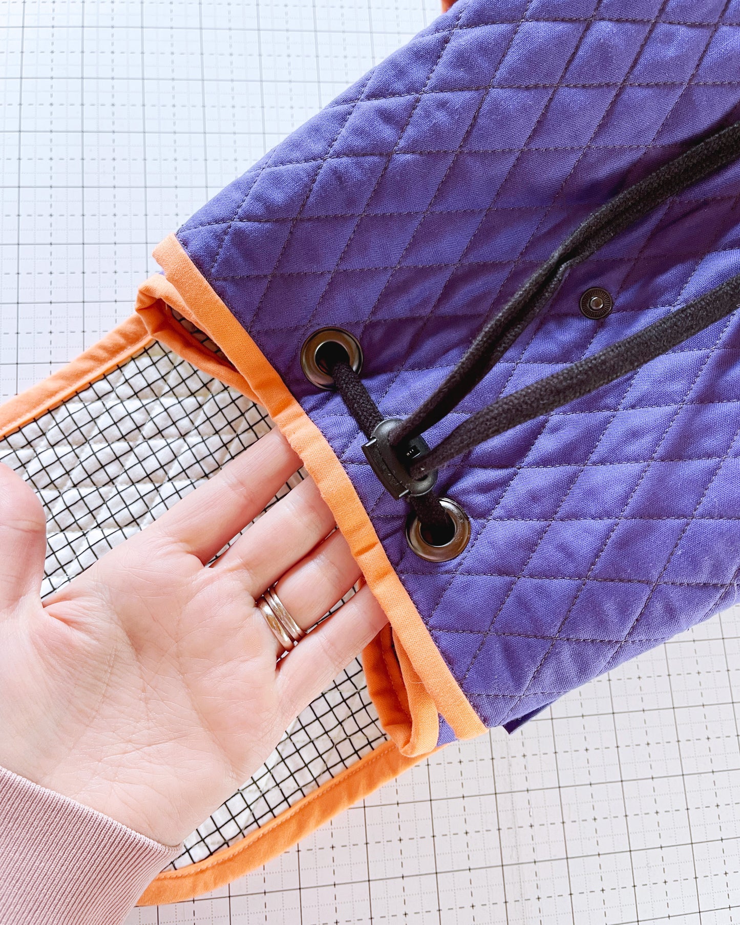 Drawstring Toggle – The Blanket Statement